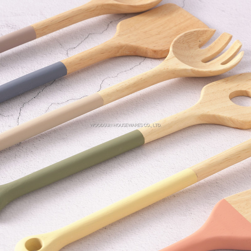 WOODSUN Manufacturer Kitchen Accessory Cooking Kitchen Utensils Wooden Cutlery Set