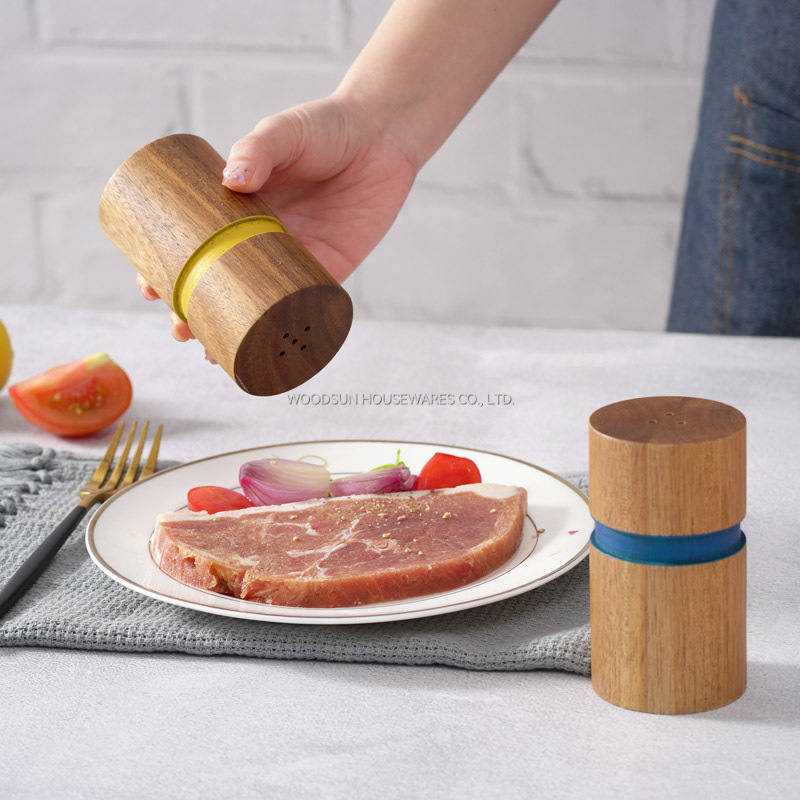 WOODSUN World's Top 500 Cooperative Suppliers Salt And Pepper Shaker For Restaurant Salt Shaker Wood