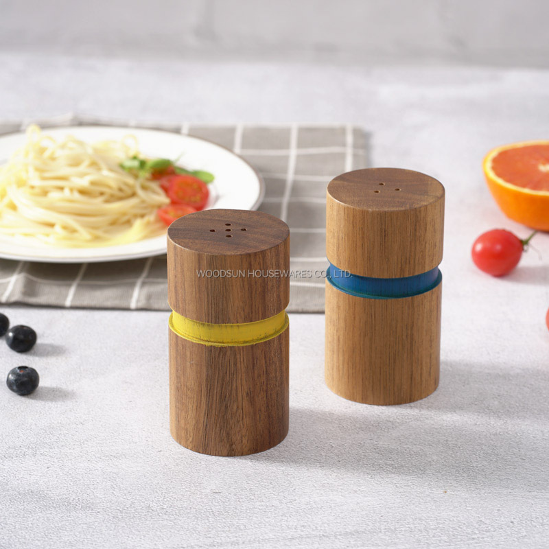 WOODSUN World's Top 500 Cooperative Suppliers Salt And Pepper Shaker For Restaurant Salt Shaker Wood