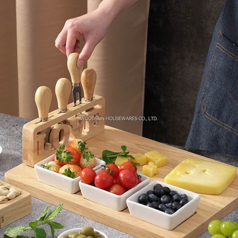 Woodsun Solid Lettering Papan Cheese Board and Knife Set Custom Wood Charcuterie Boards 2025