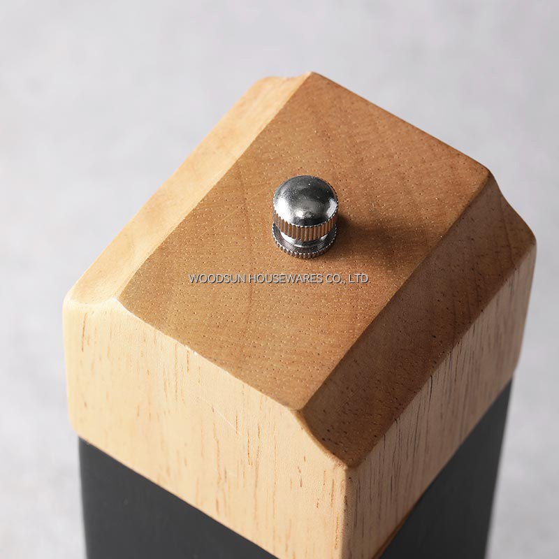 Woodsun Halloween Rubber Wood Set of Wood Manual Salt and Pepper Mill Grinder 2 in 1