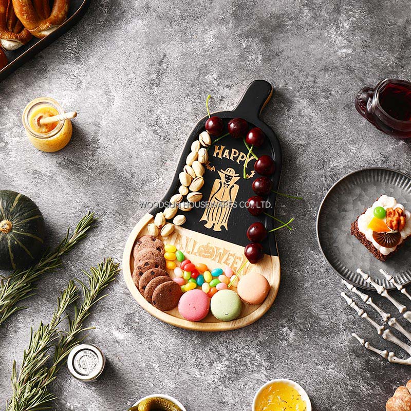 Woodsun Festival Gift Rubber Wood Wooden Plates for Food Halloween