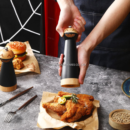 Woodsun Halloween Rubber Wooden Salt and Pepper Manual Grinders Mill Wood for Halloween