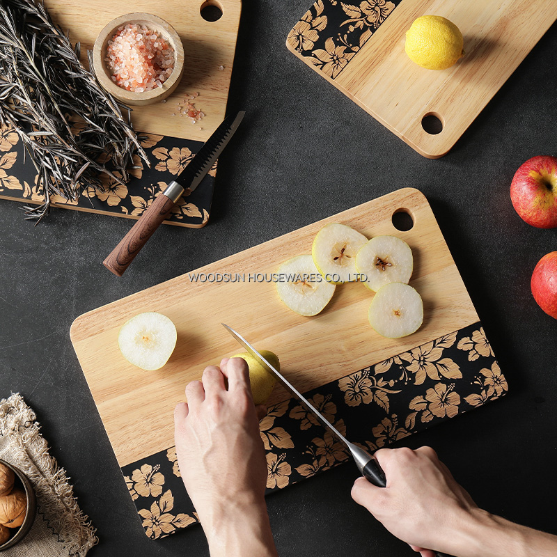 Woodsun Fashion Laser Engraved Eco Friendly Real Wood Custom Shaped Cutting Board
