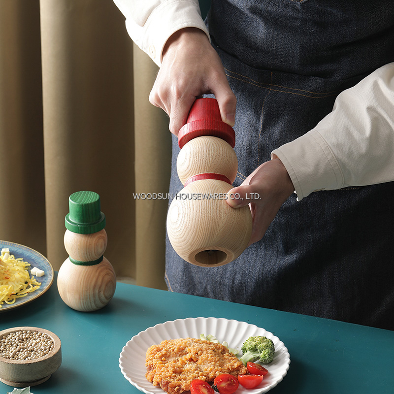 Woodsun Christmas Snowman Accessories Chili Wooden Salt Mill Pepper Wood 