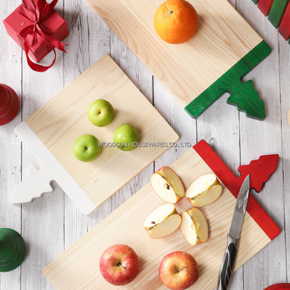Woodsun Christmas Tree Design Custom Kitchen Wood Cutting Board Set Utensils 2026