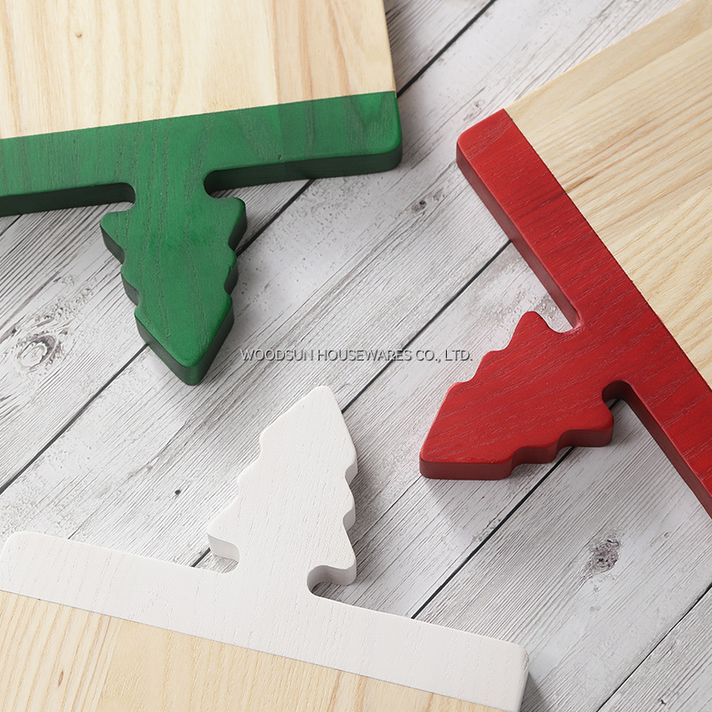 Woodsun Christmas Tree Design Custom Kitchen Wood Cutting Board Set Utensils 2026