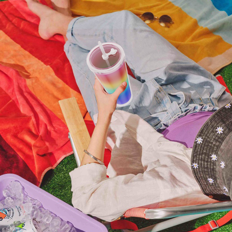 Manufacturer Creative Cold Colour Changing Tumbler Plastic Double Wall Rainbow Tumbler Cup