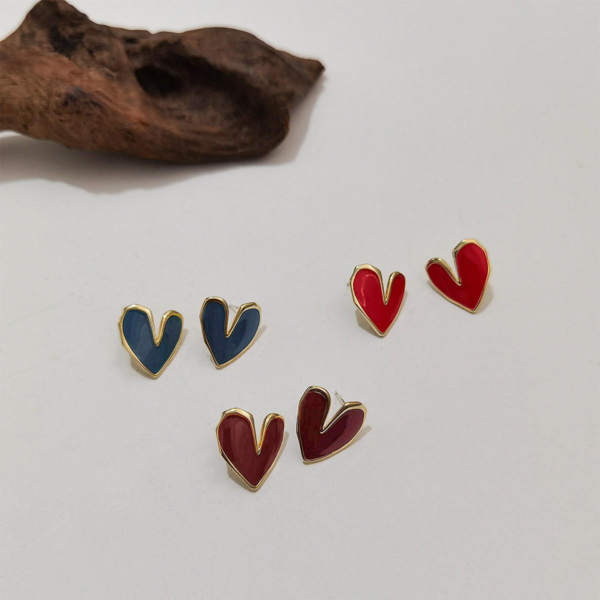 RETRO FALL IN LOVE EARRING