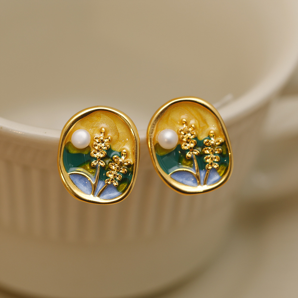 VINTAGE FLORAL EARRINGS