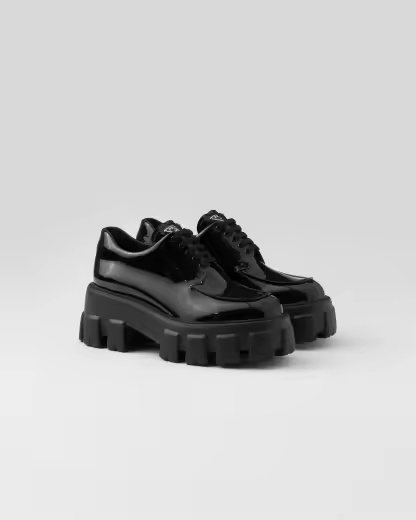 Monolith patent leather lace-up shoes