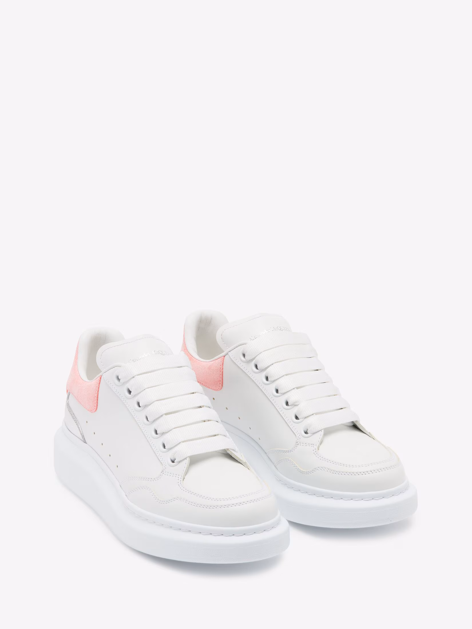Oversized Sneaker in White/cherry Blossom Pink