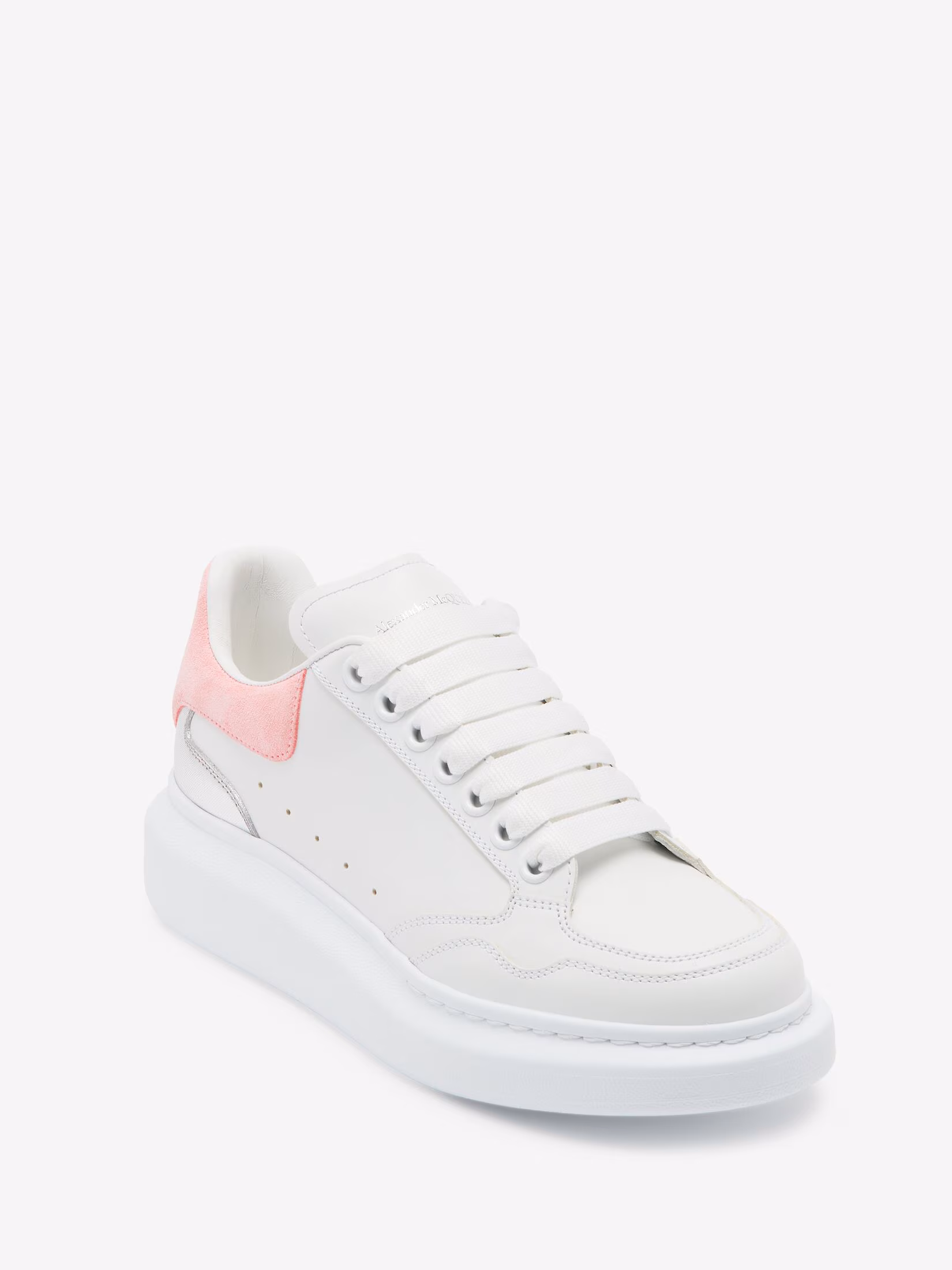 Oversized Sneaker in White/cherry Blossom Pink