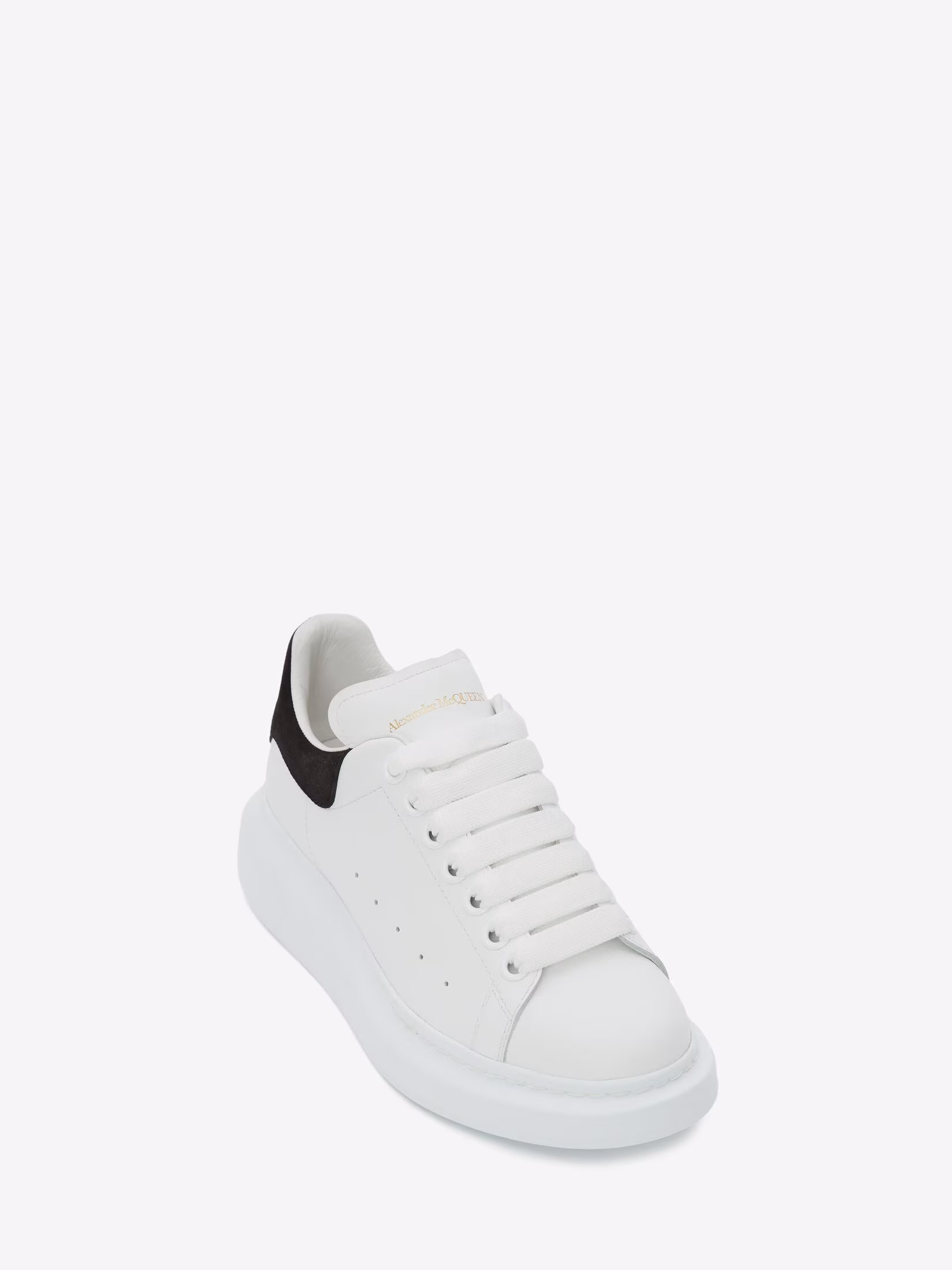 Oversized Sneaker in White/black