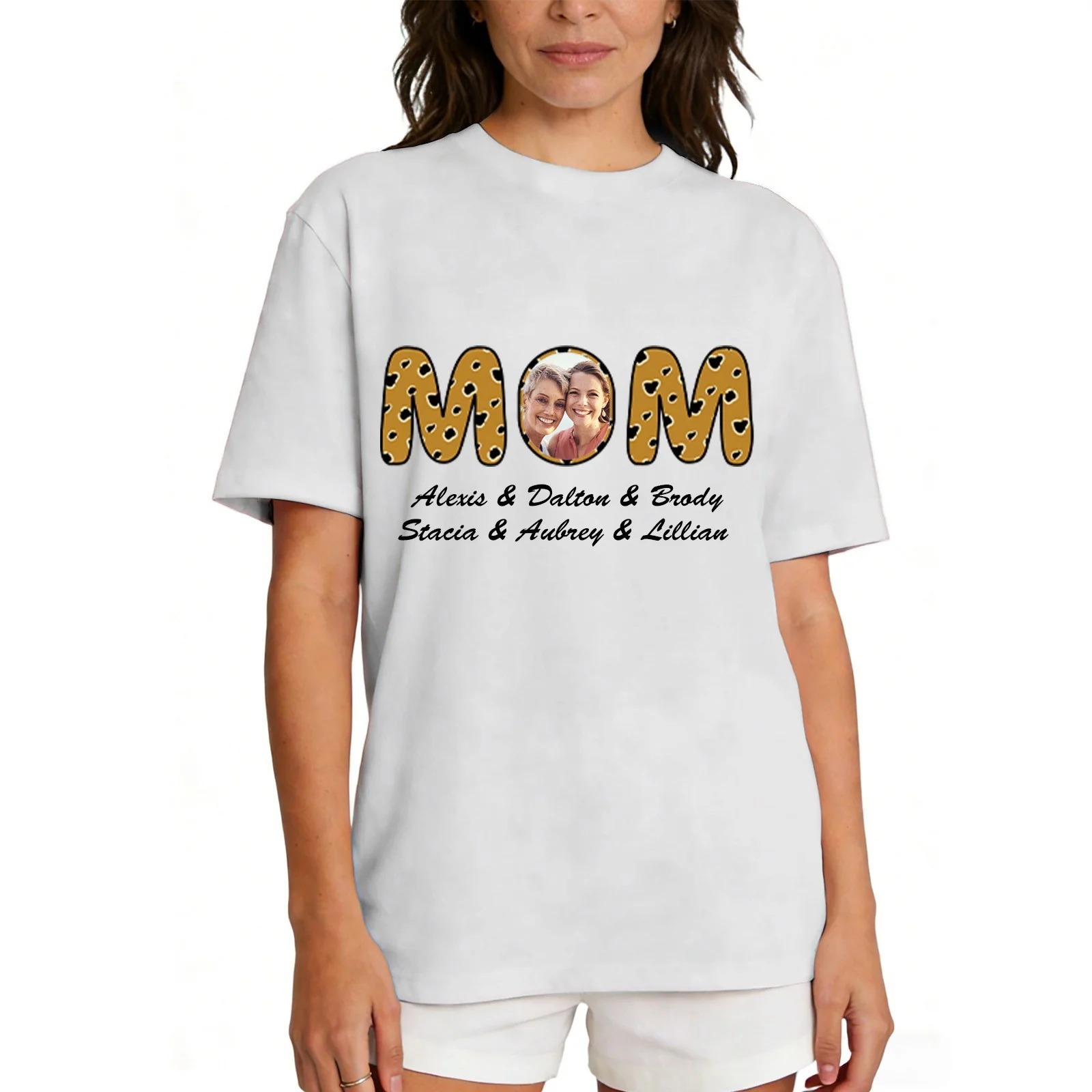 Personalized Mom T-Shirt with Kids' Names light grey