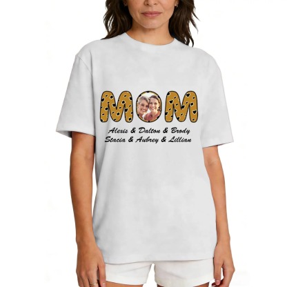 Personalized Mom T-Shirt with Kids' Names light grey