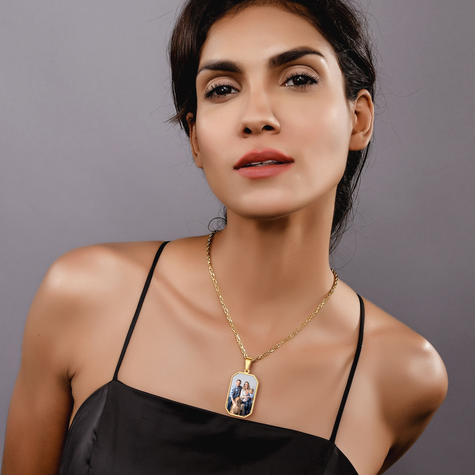 Customized Octagon Dog Tag Picture Necklace Model Gold