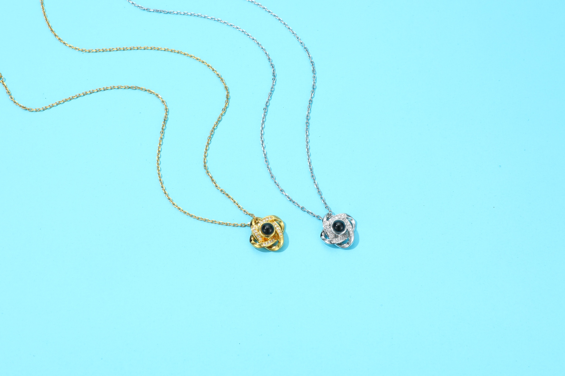 Custom4U Love Knot Photo Projection Necklace