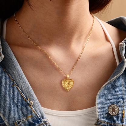 ersonalized Heart Angel Wings Locket Necklace with Pictures