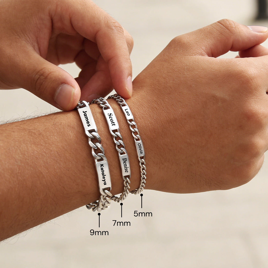 Personalized Multi-Name Cuban Chain Bracelet with Engravable Bars 3 size