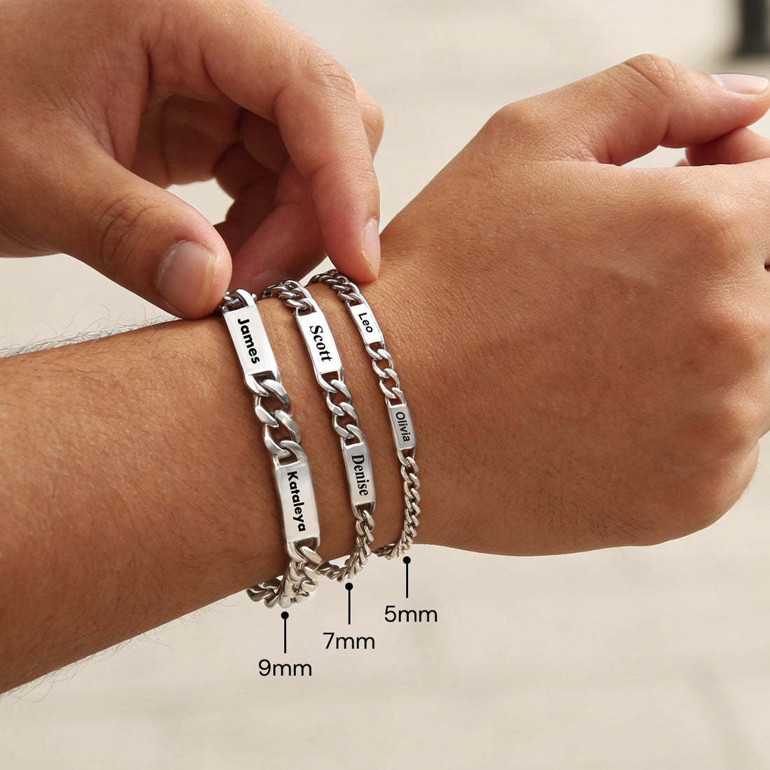 Personalized Multi-Name Cuban Chain Bracelet with Engravable Bars 3 size