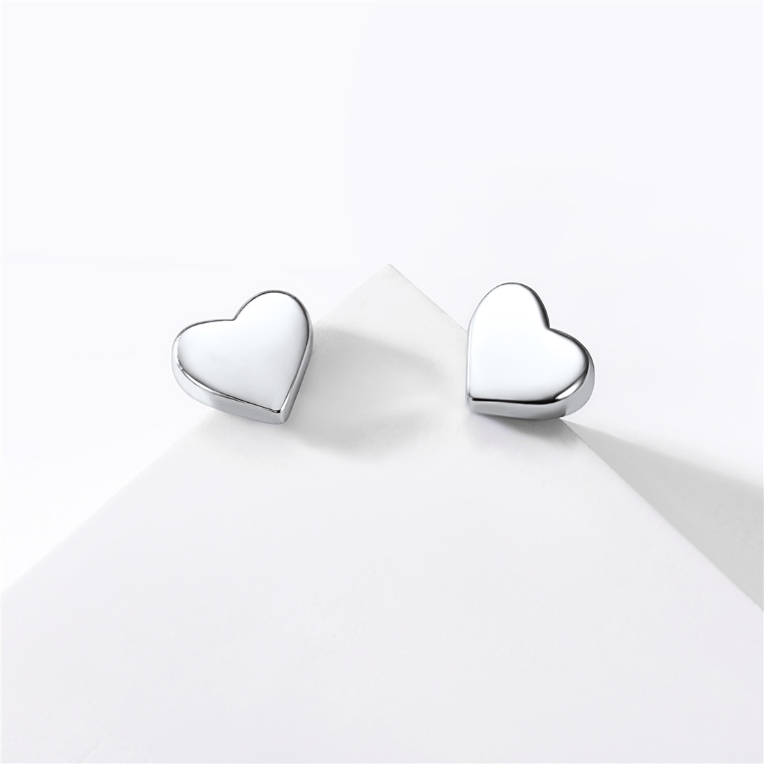 925 Sterling Silver Love Heart Stud Earrings for Women