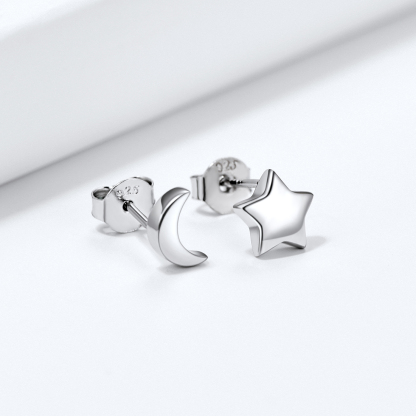 925 Sterling Silver Dainty Simple Star Moon Stud Earrings For Women DETAIL