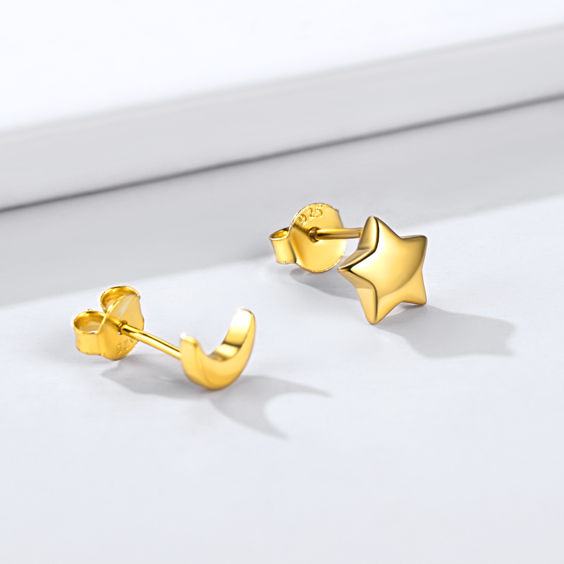 Sterling Silver Dainty Simple Star Moon Stud Earrings For Women DETAIL