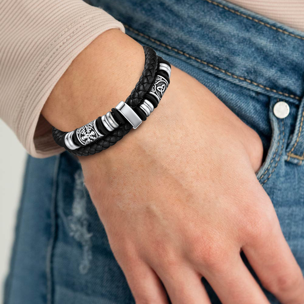 Personalized Braided Leather Bracelet with Name for Men Model Silver