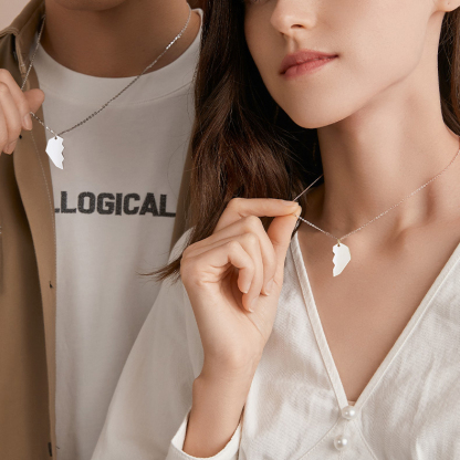 Customized Heart Puzzle Matching Necklace with Name for Coupl