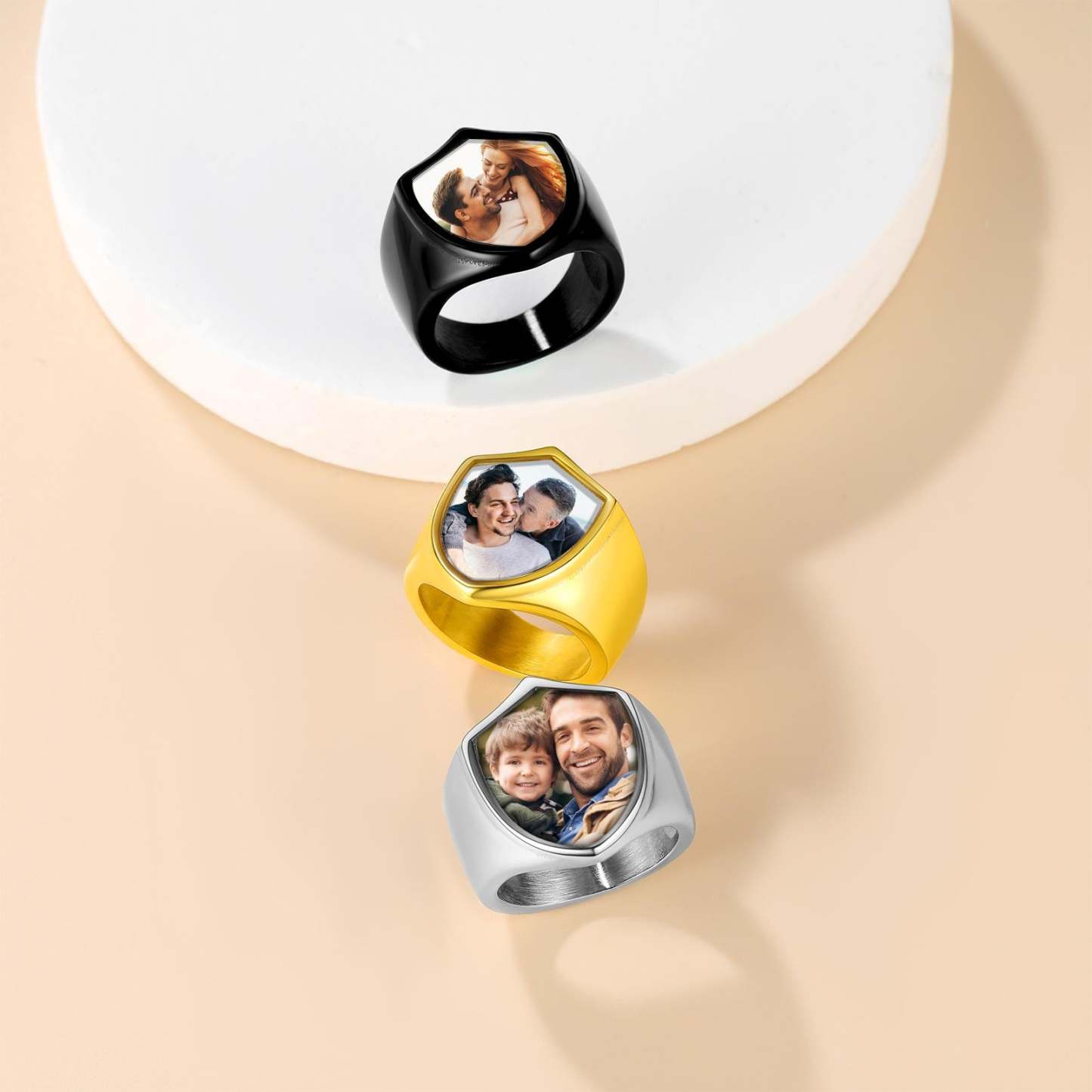 Customized Shield Photo Signet Ring with Name Engraving