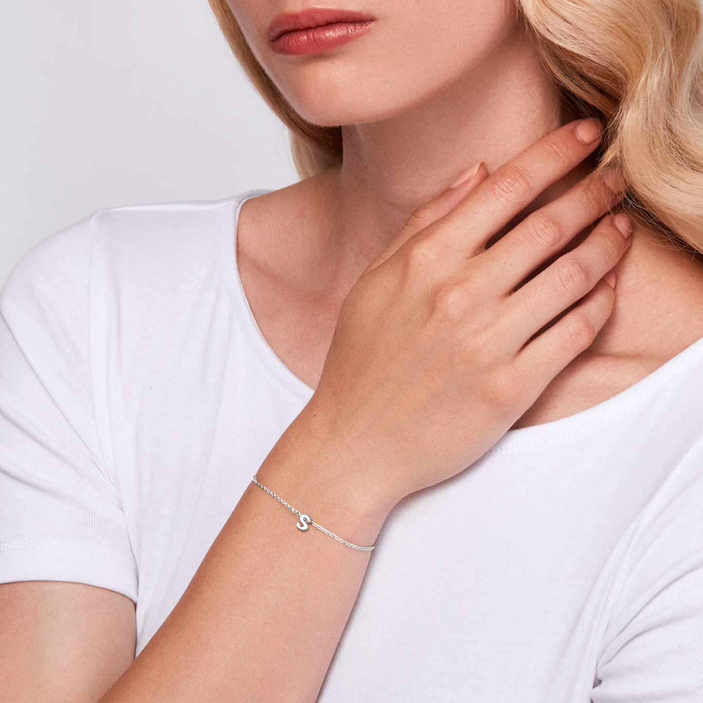 Dainty Initial Bracelet in 925 Sterling Silver Model S