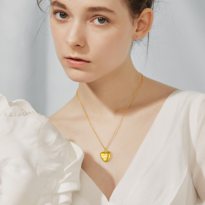 Personalized Heart Locket Necklace with Pictures For Women