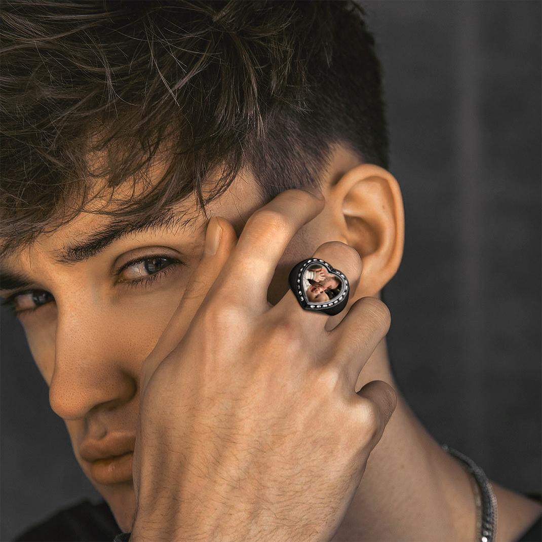 Personalized Heart Shape Signet Photo Rings for Men Women model black