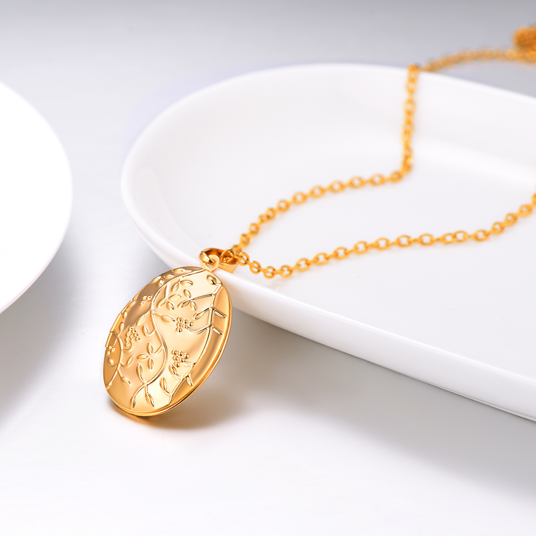 Custom Photo Locket Oval Pendant Necklace occasion gold