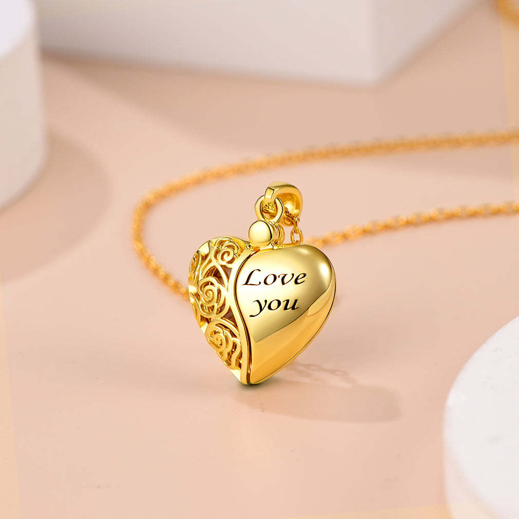 Custom4U Personalized Engraved Heart Hollow Pattern Necklace