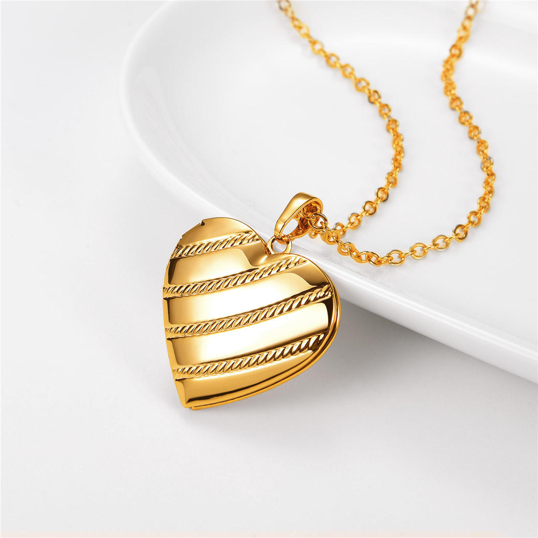 Personalized Photo Heart Locket Necklace for Women gold occasion