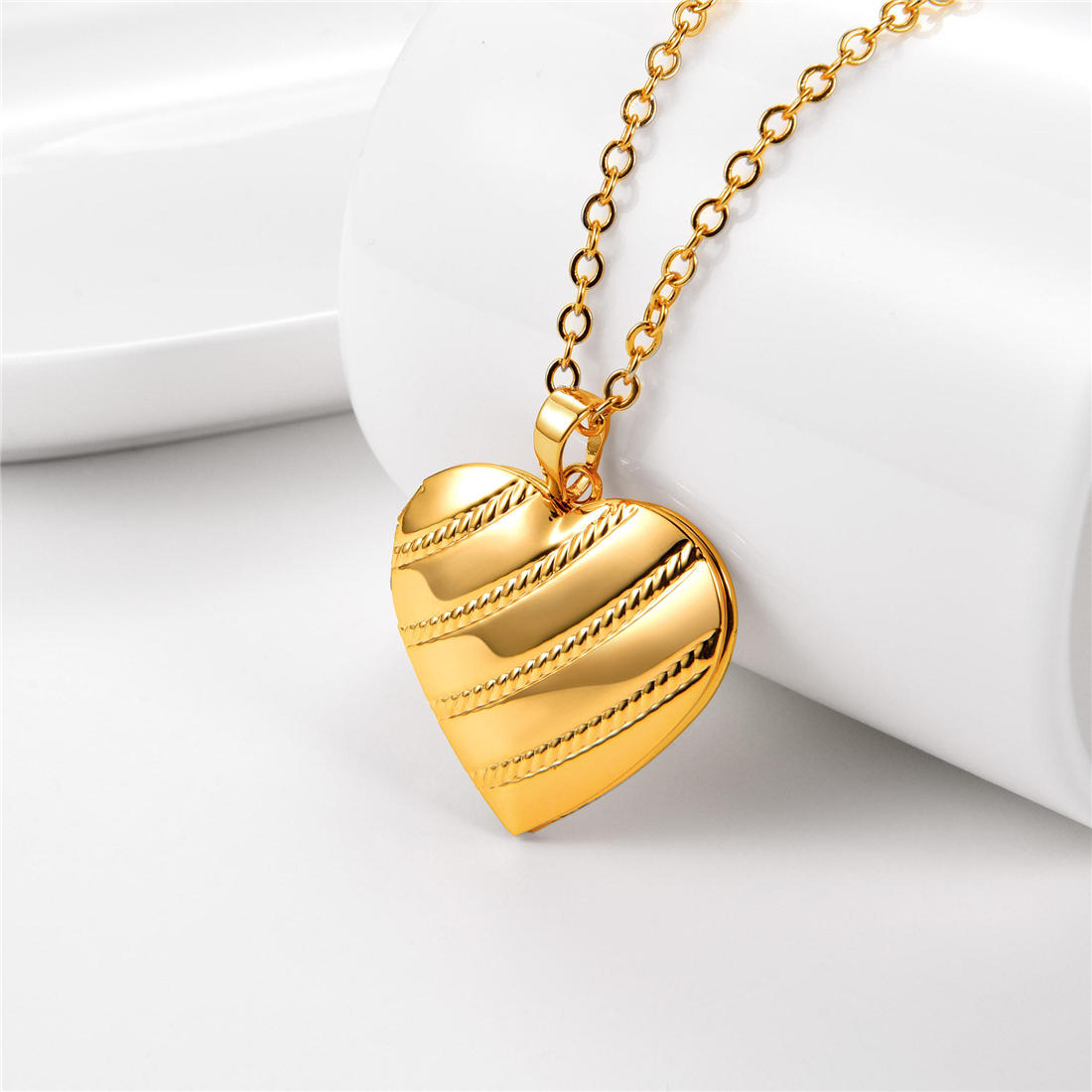 Personalized Photo Heart Locket Necklace for Women occasion gold