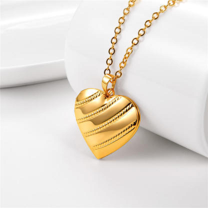 Personalized Photo Heart Locket Necklace for Women occasion gold