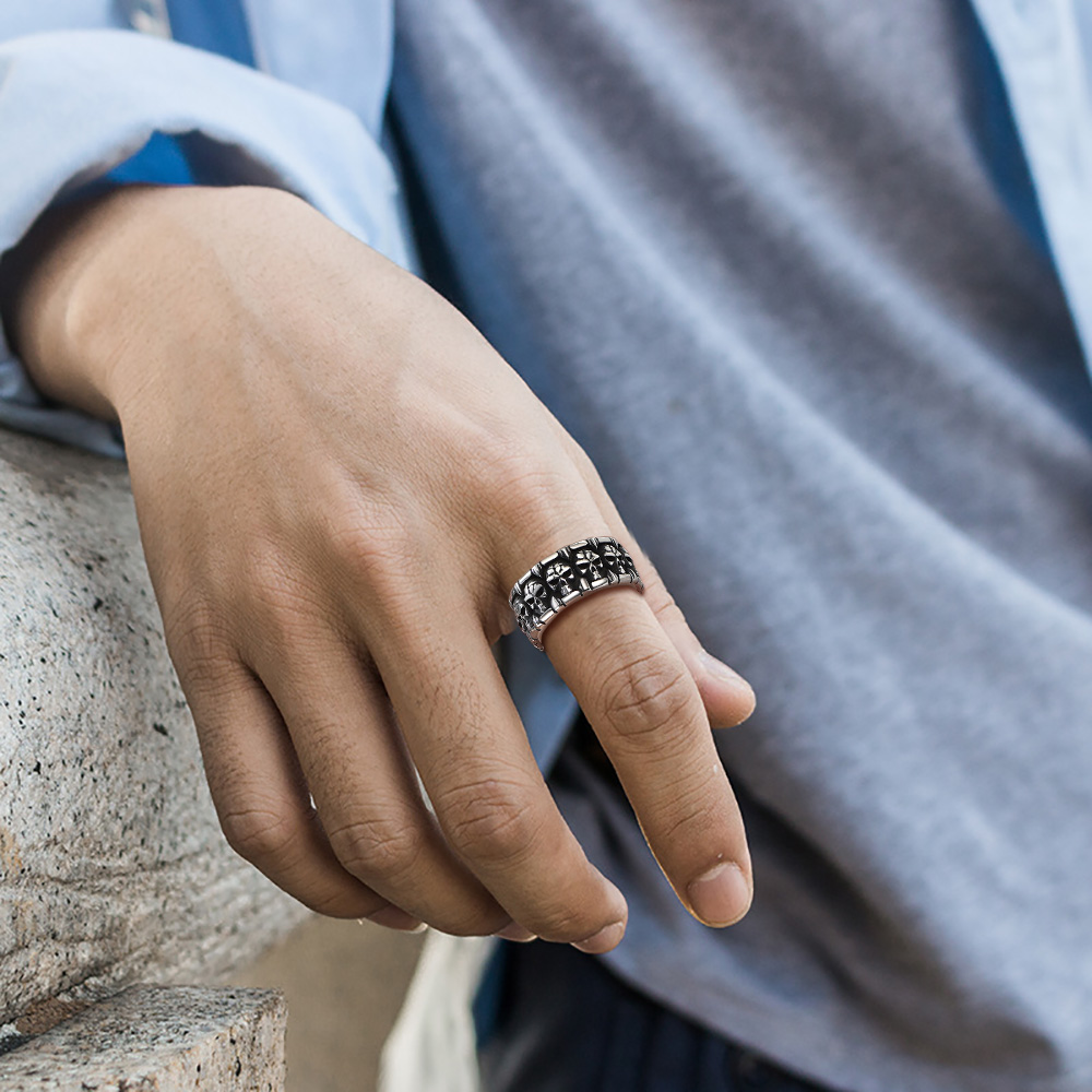 Personalized Gothic Skull Claws Ring for Men 