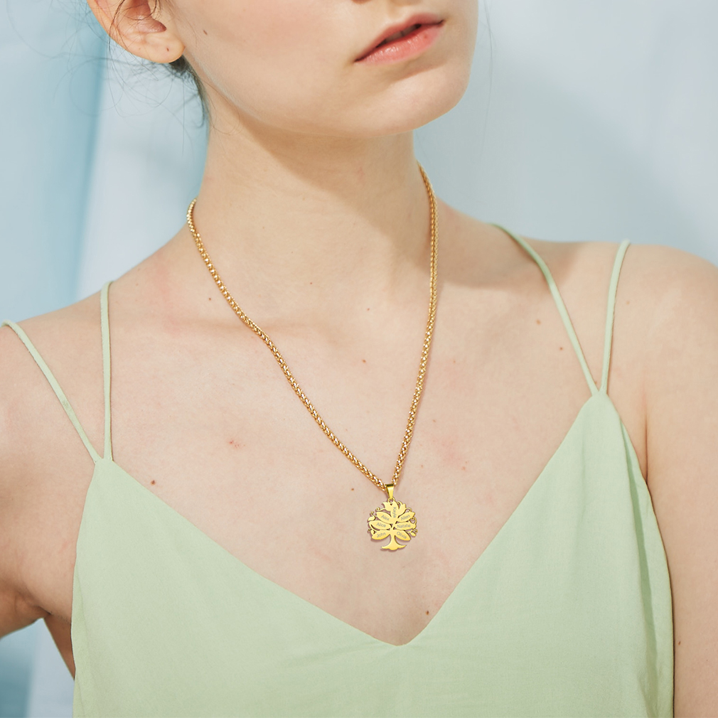 Personalized Tree of Life Pendant Necklace with Engraved Names 