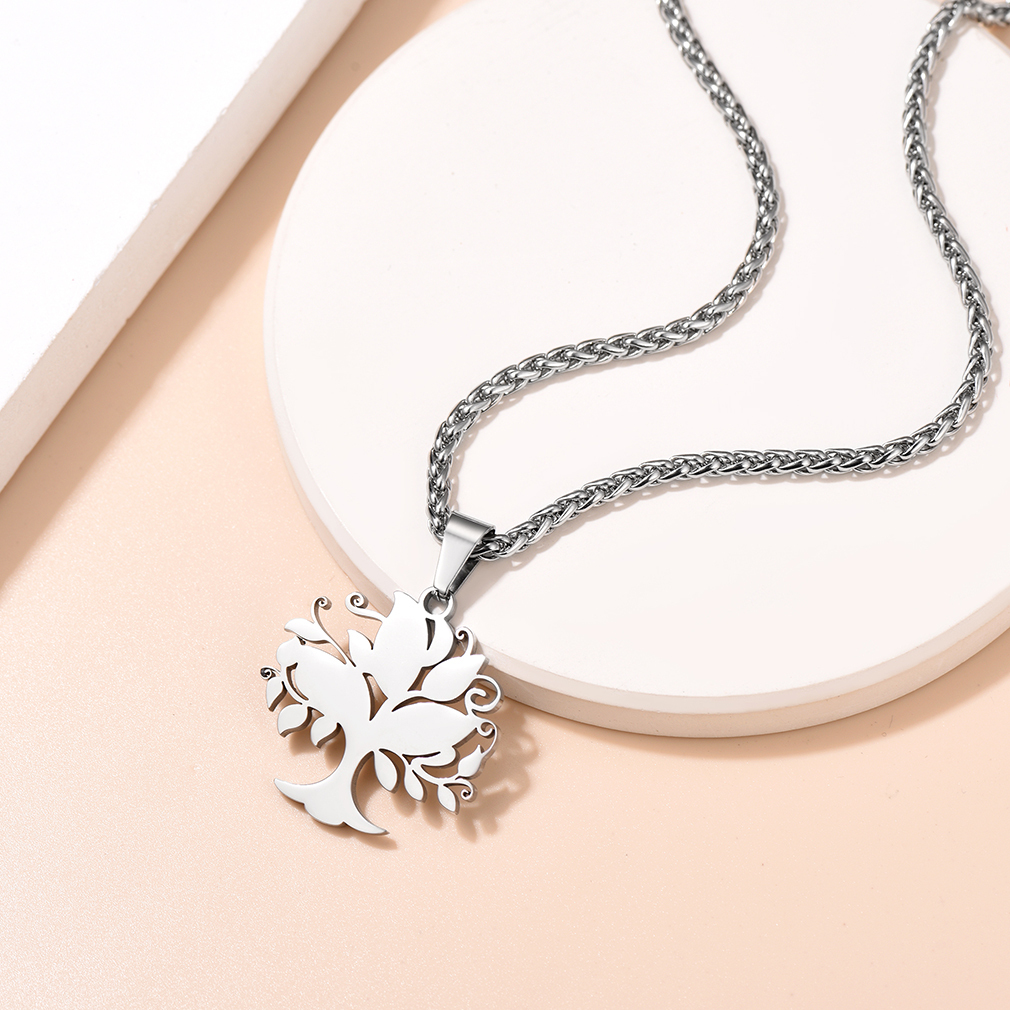 Personalized Tree of Life Pendant Necklace with Engraved Names silver