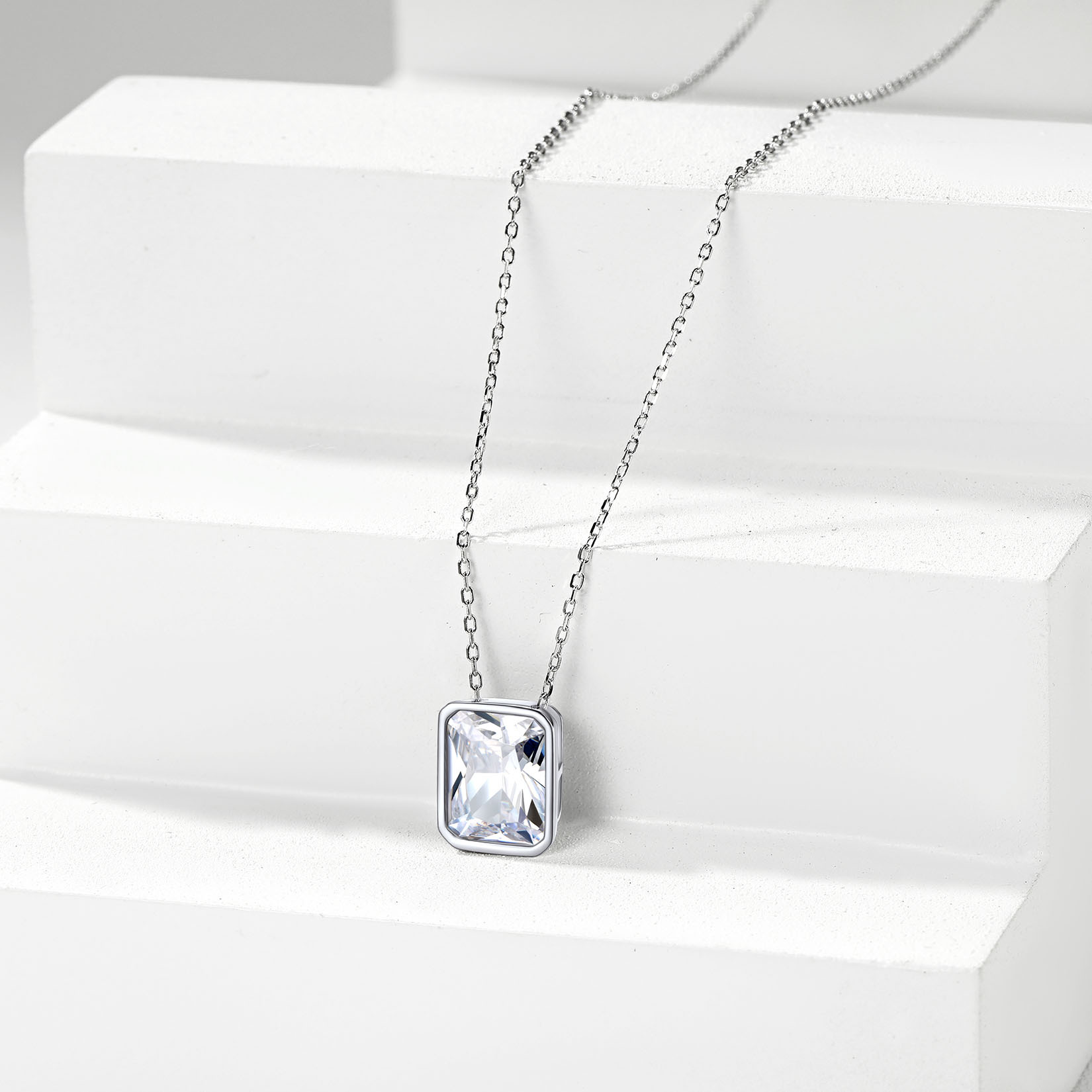 Rectangle T-Shaped Pendant Necklace 