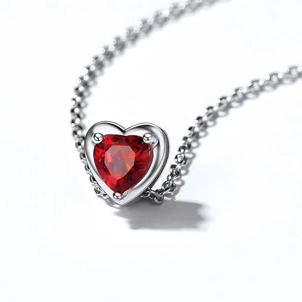 January Garnet Birthstone detail