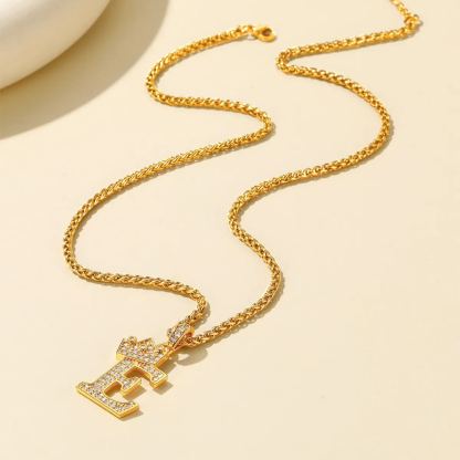Initial A-Z 18K Gold Plated Crown Shiny Cubic Zirconia Monogram Pendant Necklace DETAIL