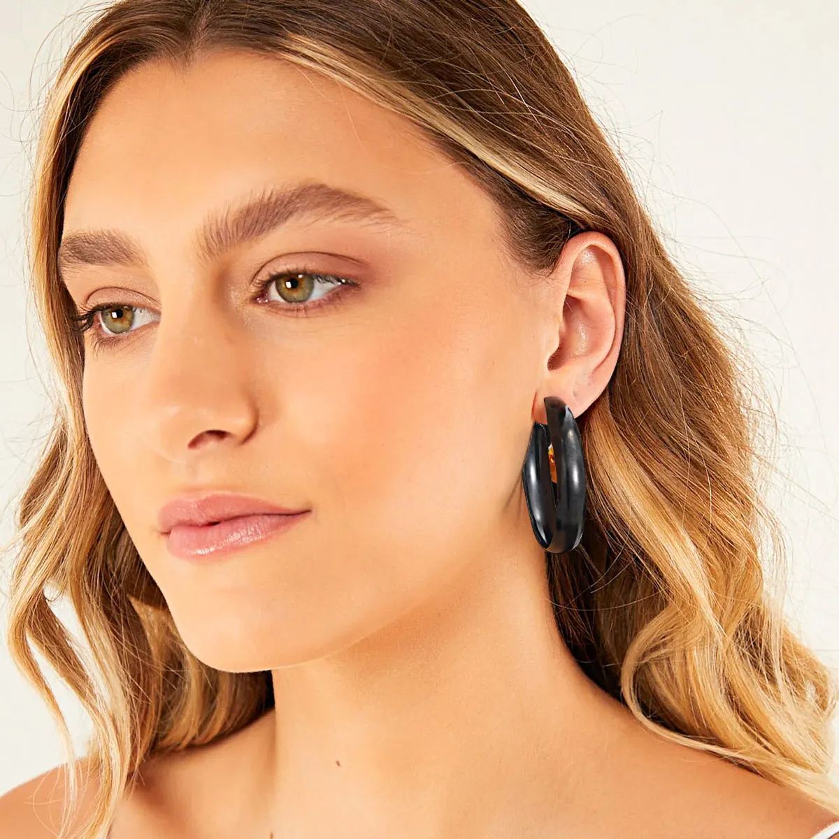 Chunky Hoop Earrings for Women Simple Polished Thick Ear Jewelry model black