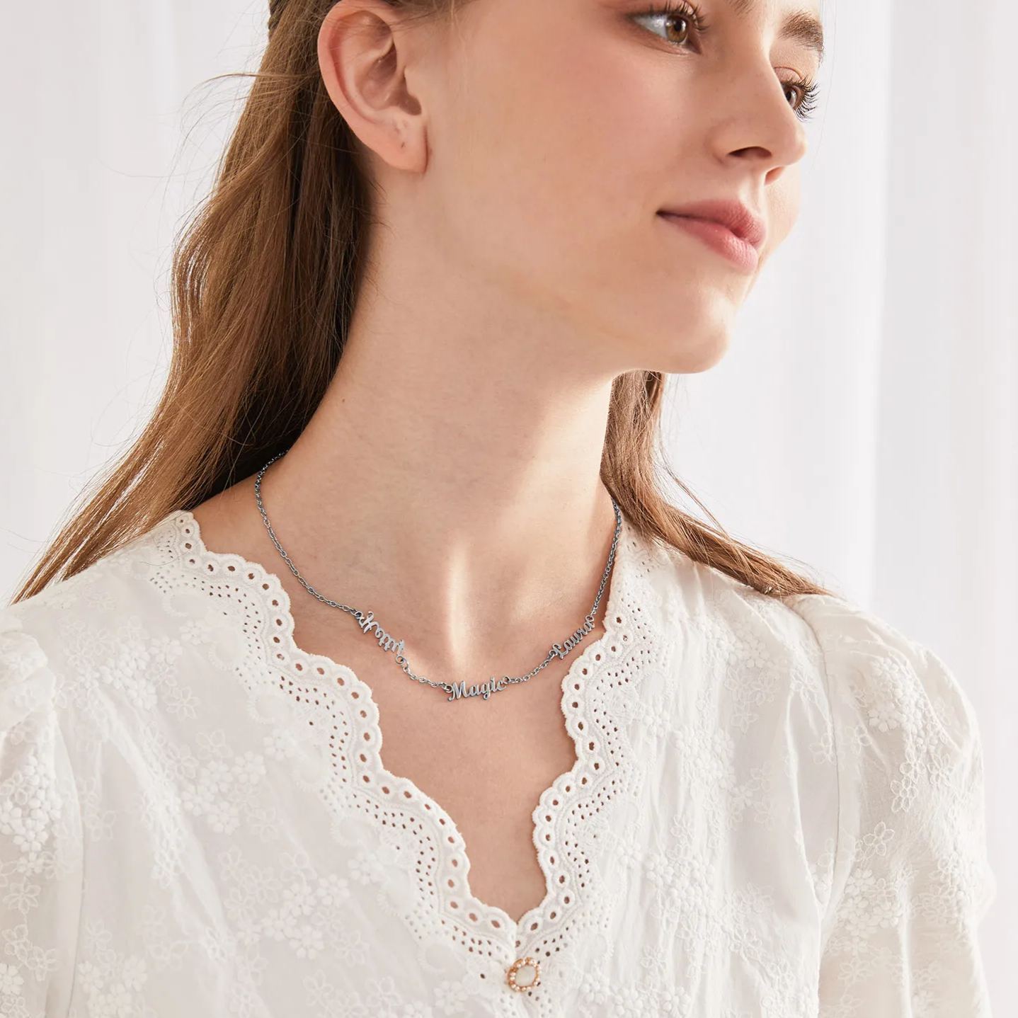 Custom 1-5 Names Choker Necklaces for Women model