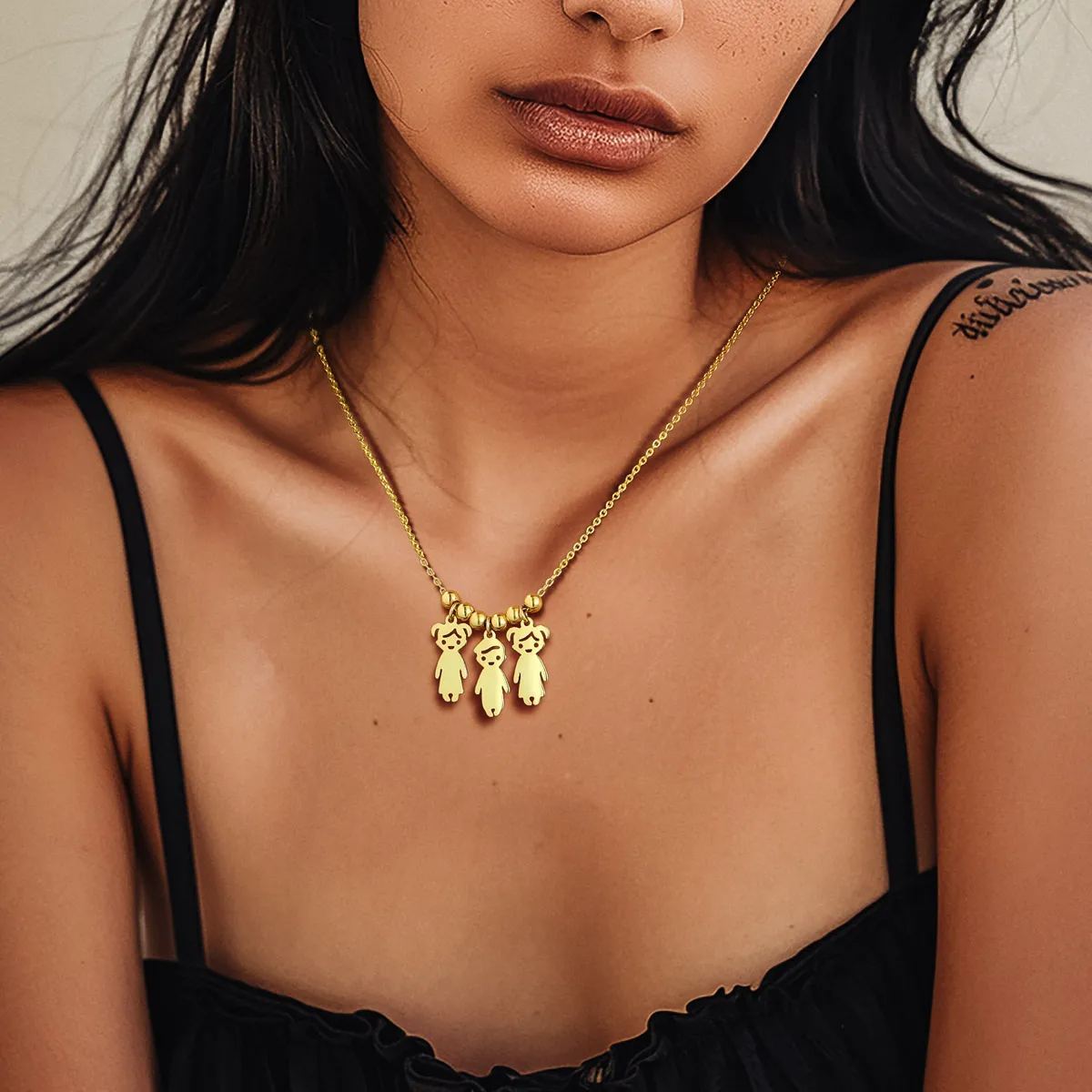 Personalized Engraved Mothers Children Necklace for Mom model gold