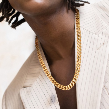 man wearing gold Miami Cuban Link Chain Necklace 