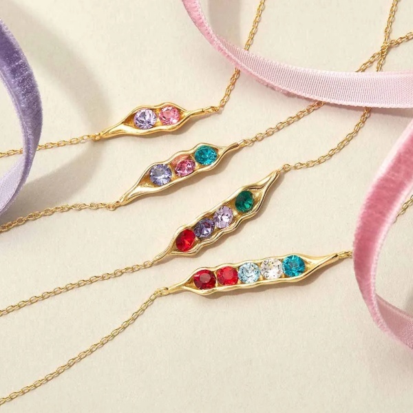 Personalized Peas in a Pod Family Bracelet with 1-5 Birthstones Mother's Day Birthday Gift for Women